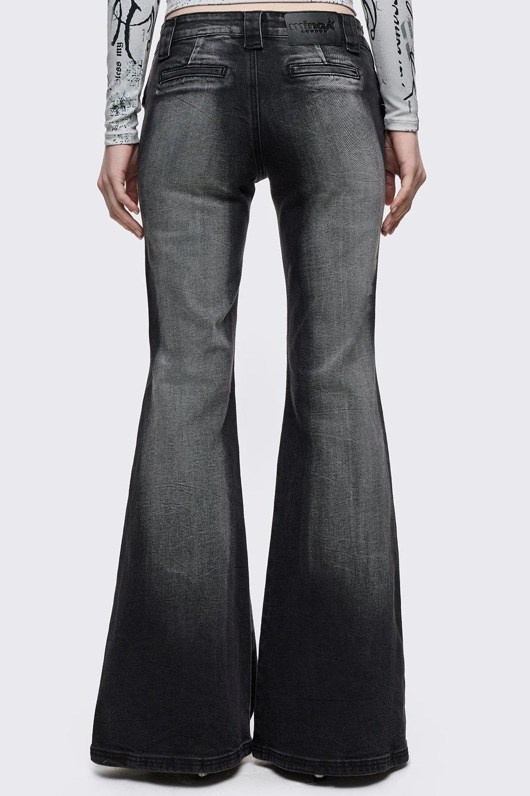 Roxie Belted Flared Jeans - Image 5